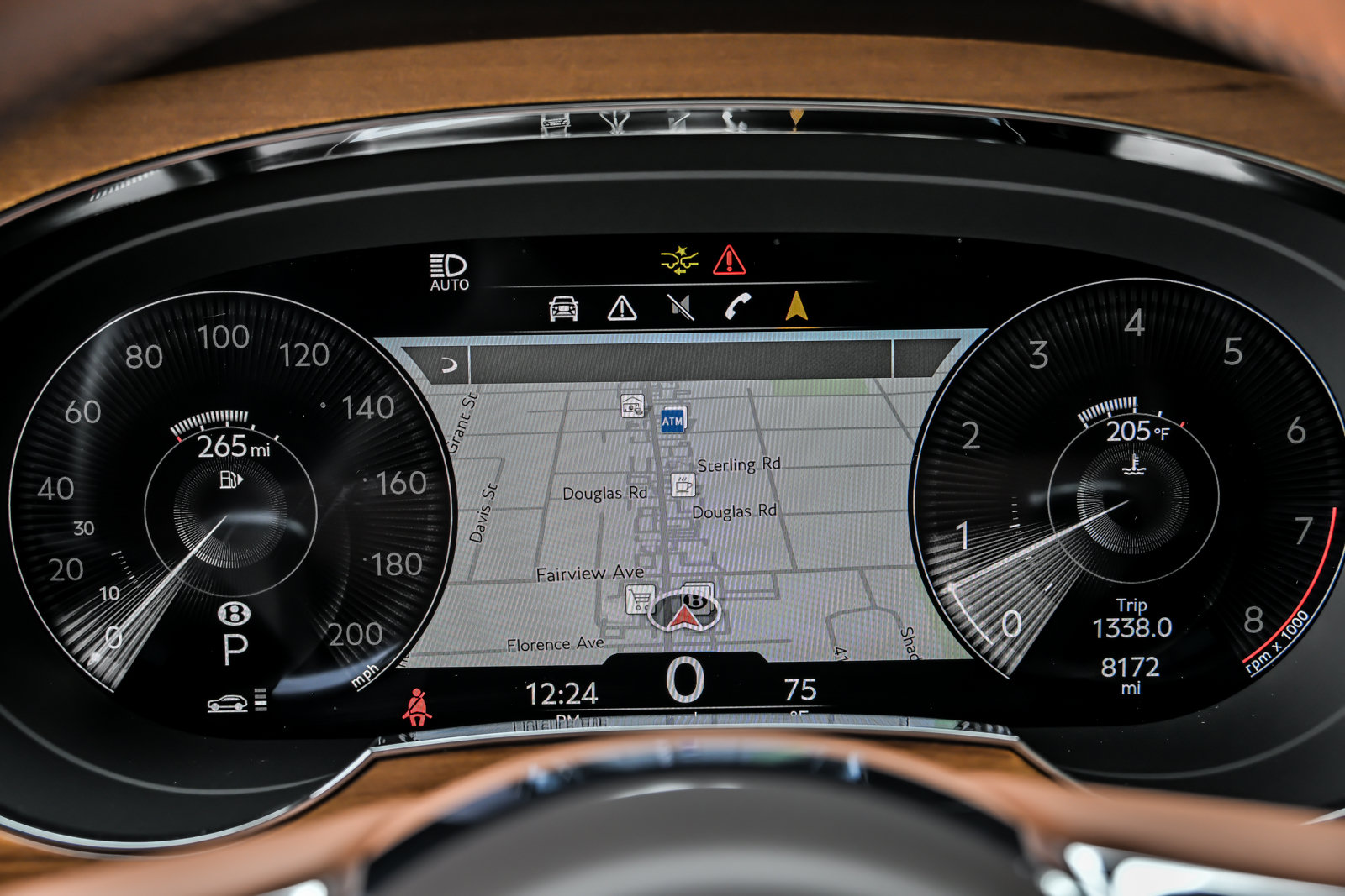 Used 2022 Bentley Bentayga AWD/4WD image 32