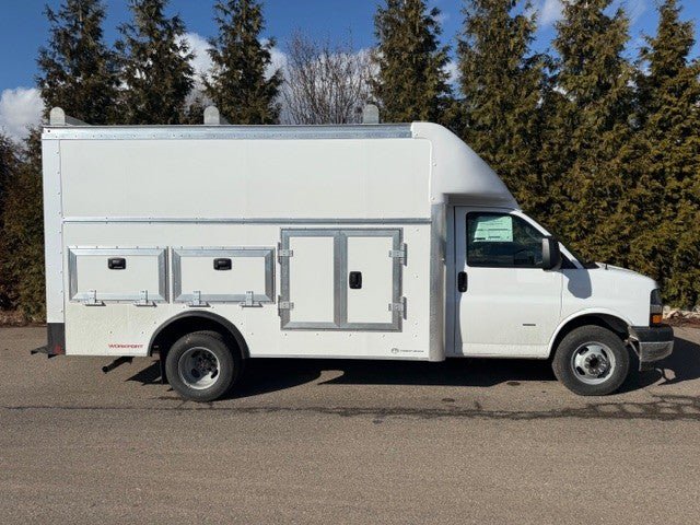 New 2026 Chevrolet Express 3500 w/ Power Convenience Package RWD image 2