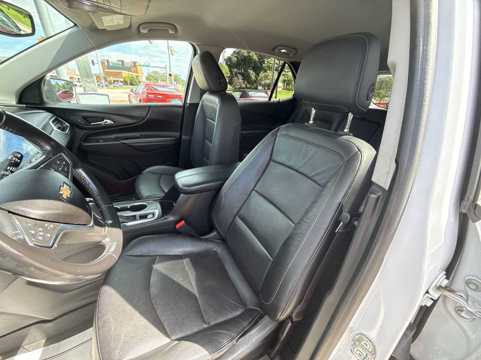 Certified 2020 Chevrolet Equinox Premier w/ Premier Redline Edition AWD/4WD image 18