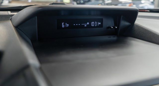 Used 2023 Subaru Forester Premium AWD/4WD image 30