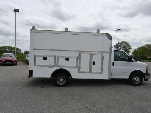 Used 2022 Chevrolet Express 3500 w/ Power Convenience Package image 8