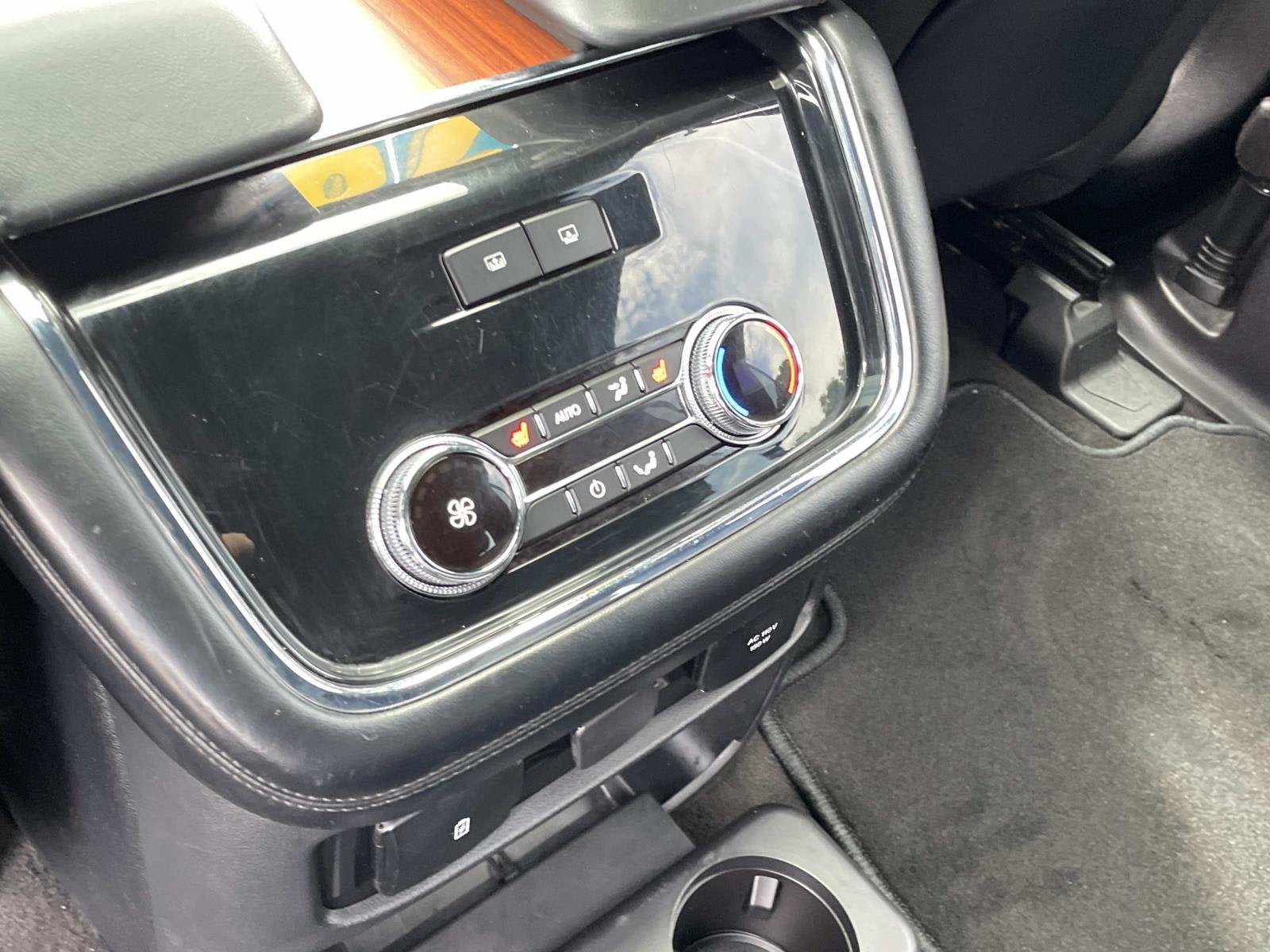 Used 2018 Lincoln Navigator Reserve w/ Technology Package AWD/4WD image 14