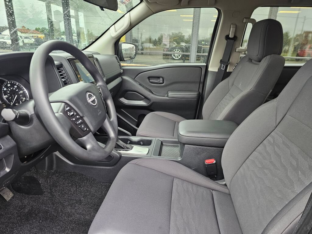 Used 2022 Nissan Frontier S AWD/4WD image 16