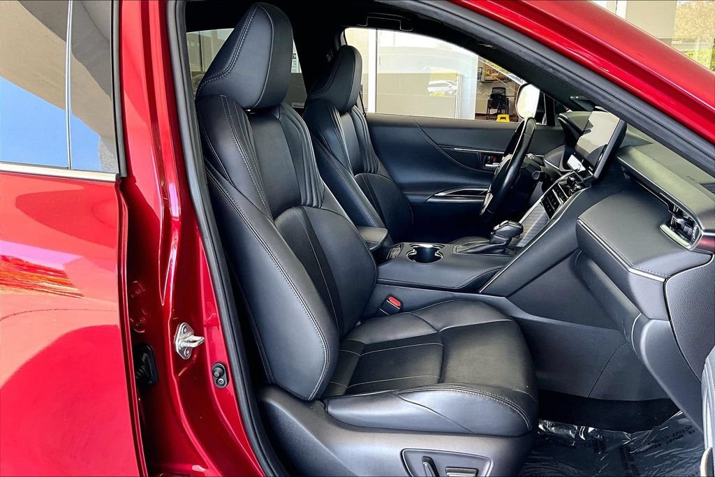 Certified 2021 Toyota Venza Limited AWD/4WD image 29