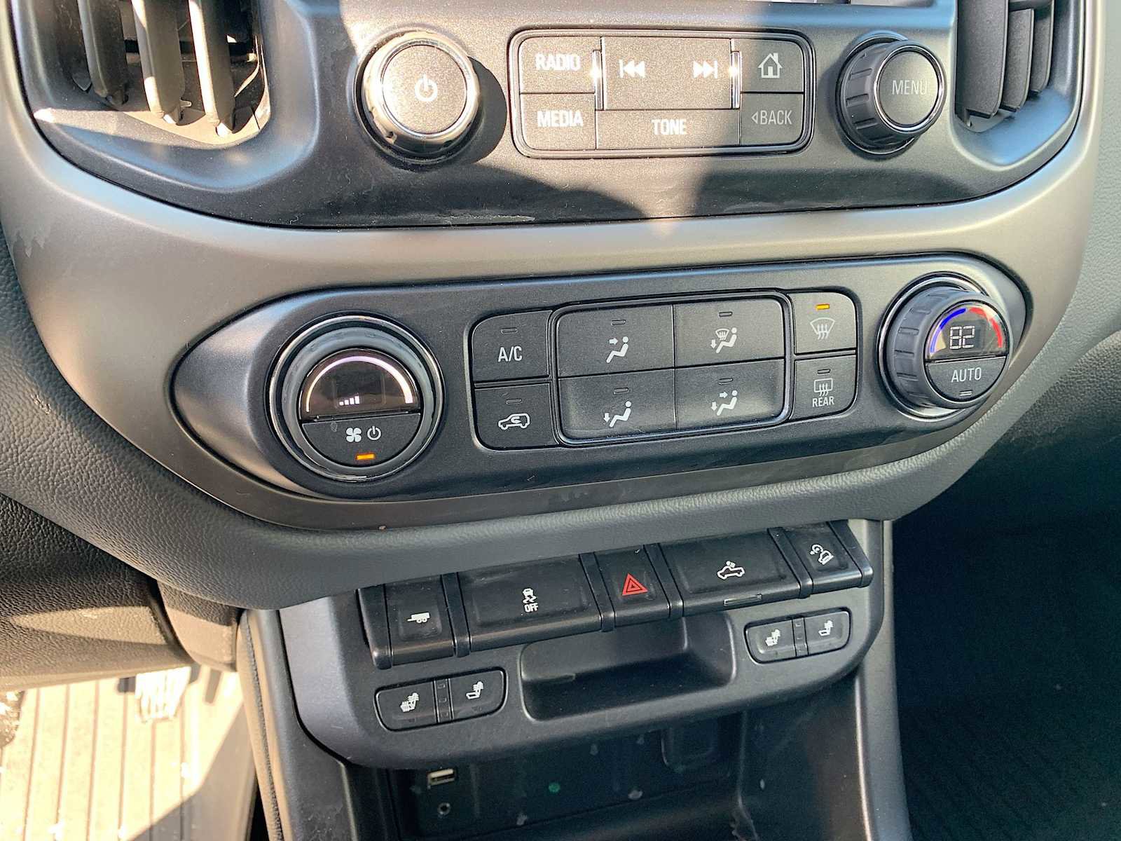 Certified 2016 Chevrolet Colorado Z71 w/ Z71 Midnight Edition image 16