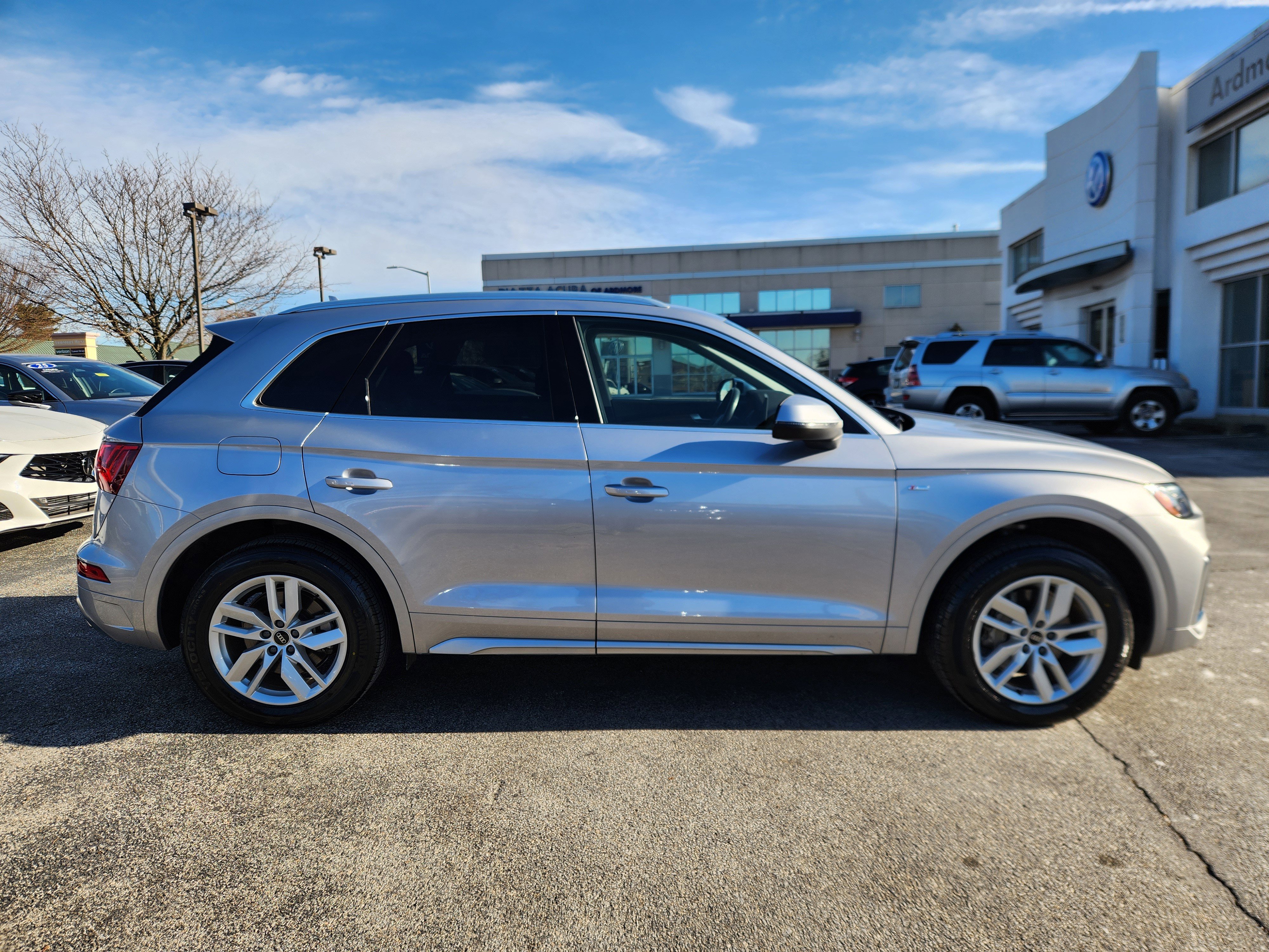 Used 2023 Audi Q5 2.0T Premium w/ Convenience Package image 6