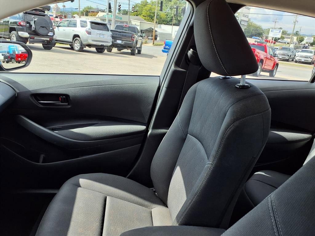 Used 2023 Toyota Corolla LE image 31