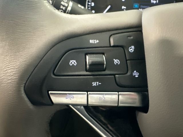 Used 2024 Cadillac XT6 Premium Luxury AWD/4WD image 16
