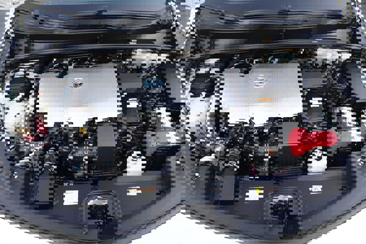 Used 2017 Toyota Prius Prime Premium image 32