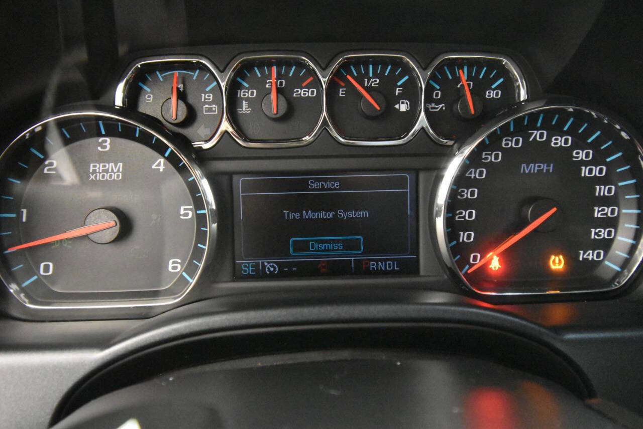 Used 2017 Chevrolet Silverado 1500 LT w/ All Star Edition image 30