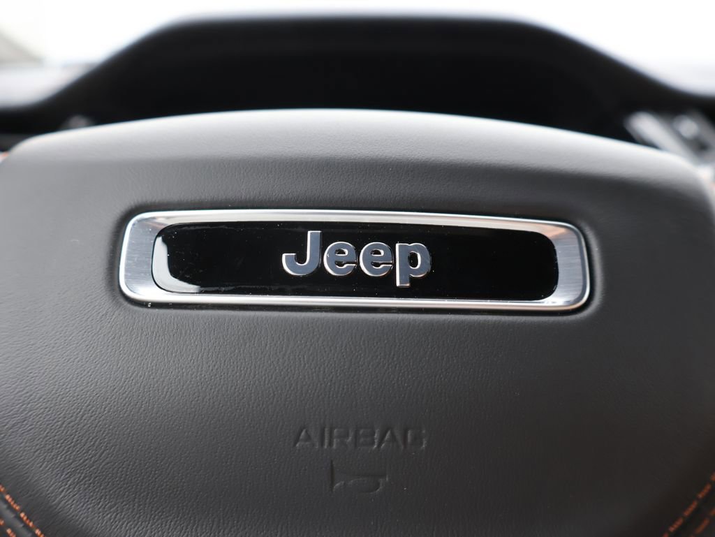 New 2026 Jeep Grand Cherokee L Summit w/ Obsidian Package AWD/4WD image 29