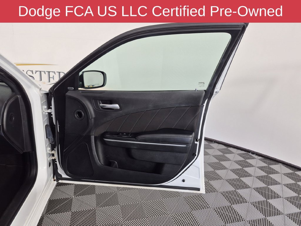Certified 2022 Dodge Charger SXT AWD/4WD image 35