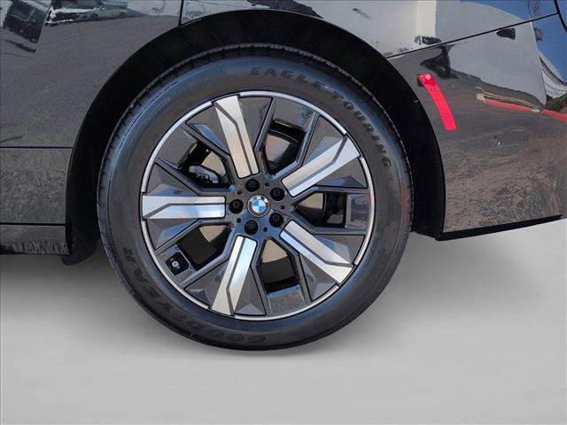 Used 2026 BMW iX xDrive60 image 24