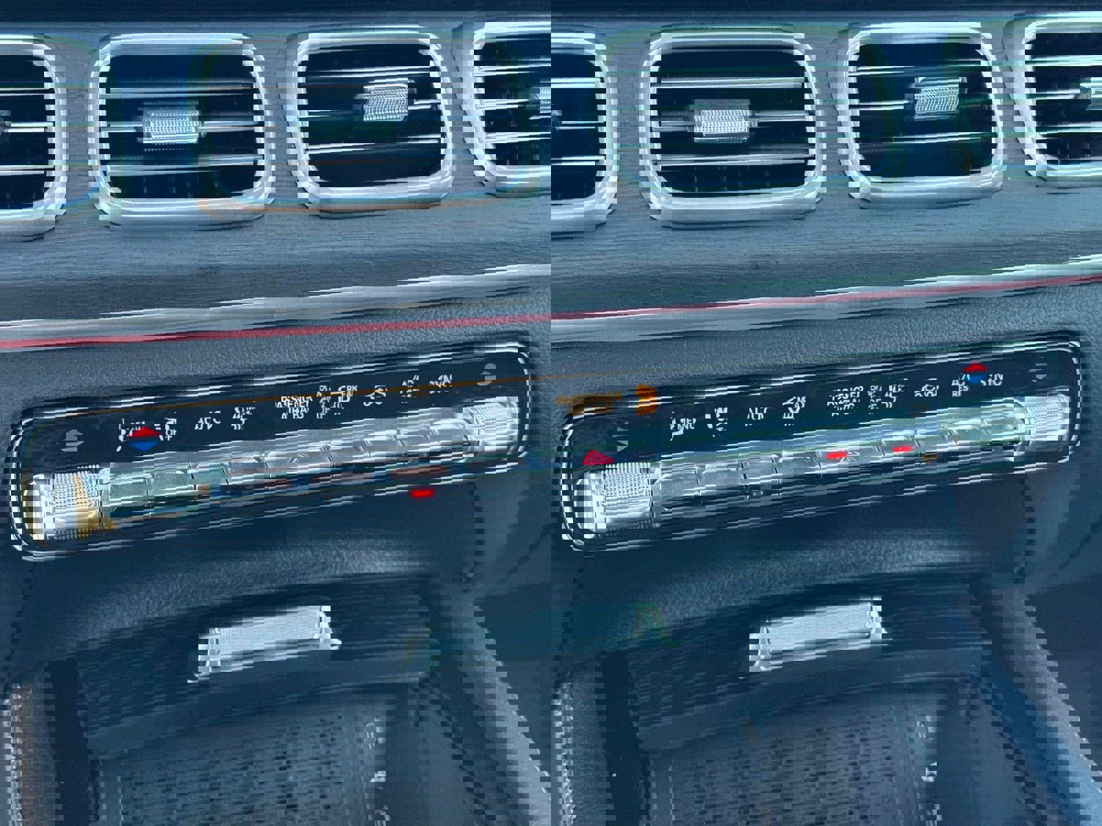 Used 2025 Mercedes-Benz GLE 350 4MATIC image 26