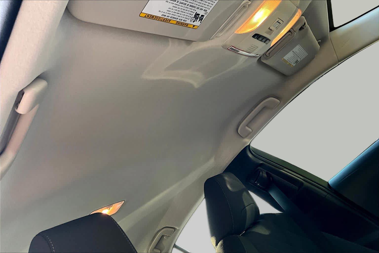 Certified 2022 Toyota Corolla LE FWD image 14