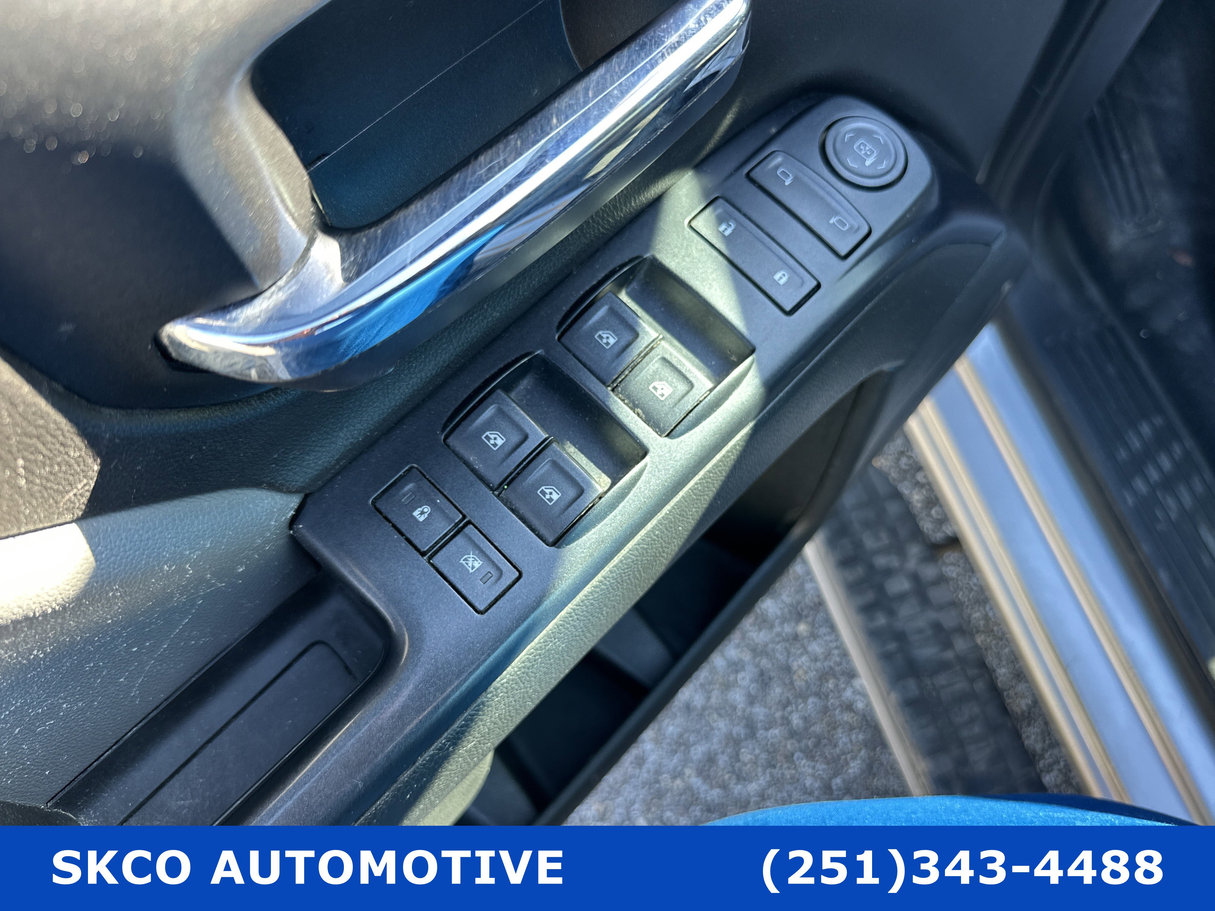 Used 2018 Chevrolet Silverado 1500 Custom w/ Custom Value Package image 22