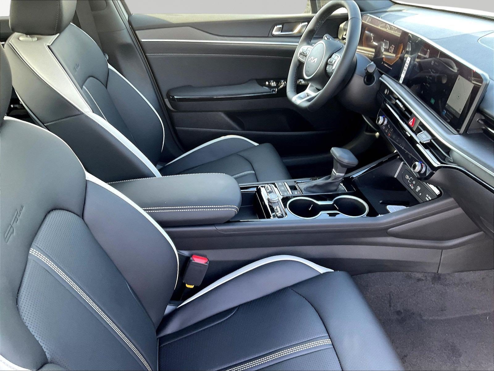 New 2027 Kia K5 GT-Line image 18