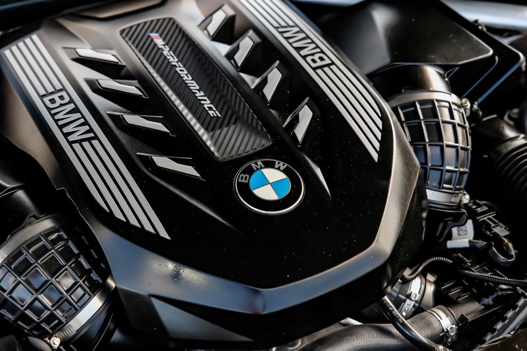 Used 2021 BMW X7 M50i w/ Executive Package image 61