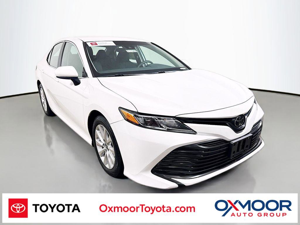 Certified 2018 Toyota Camry LE FWD image 1