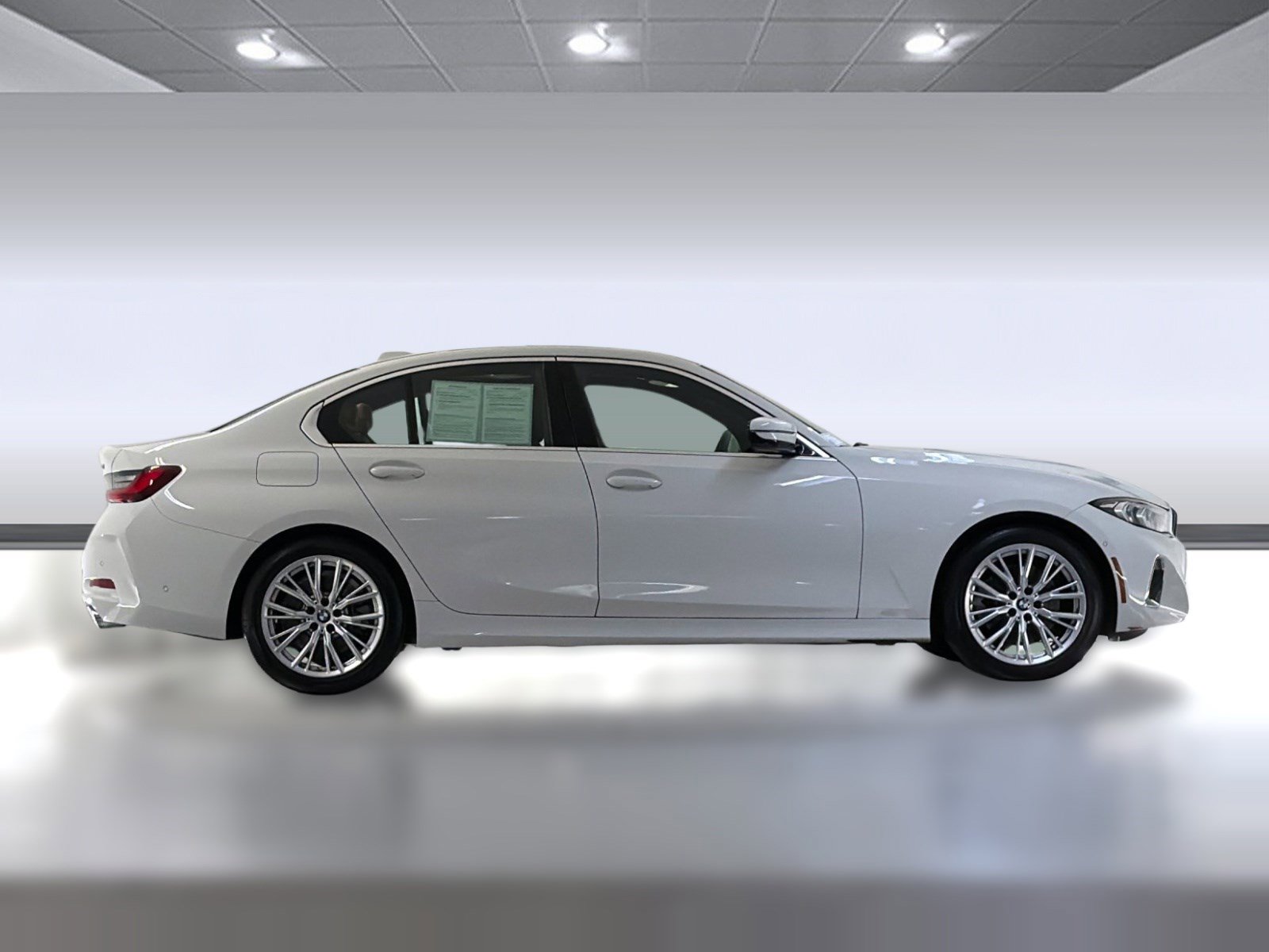 Certified 2024 BMW 330i Sedan w/ Convenience Package RWD image 7
