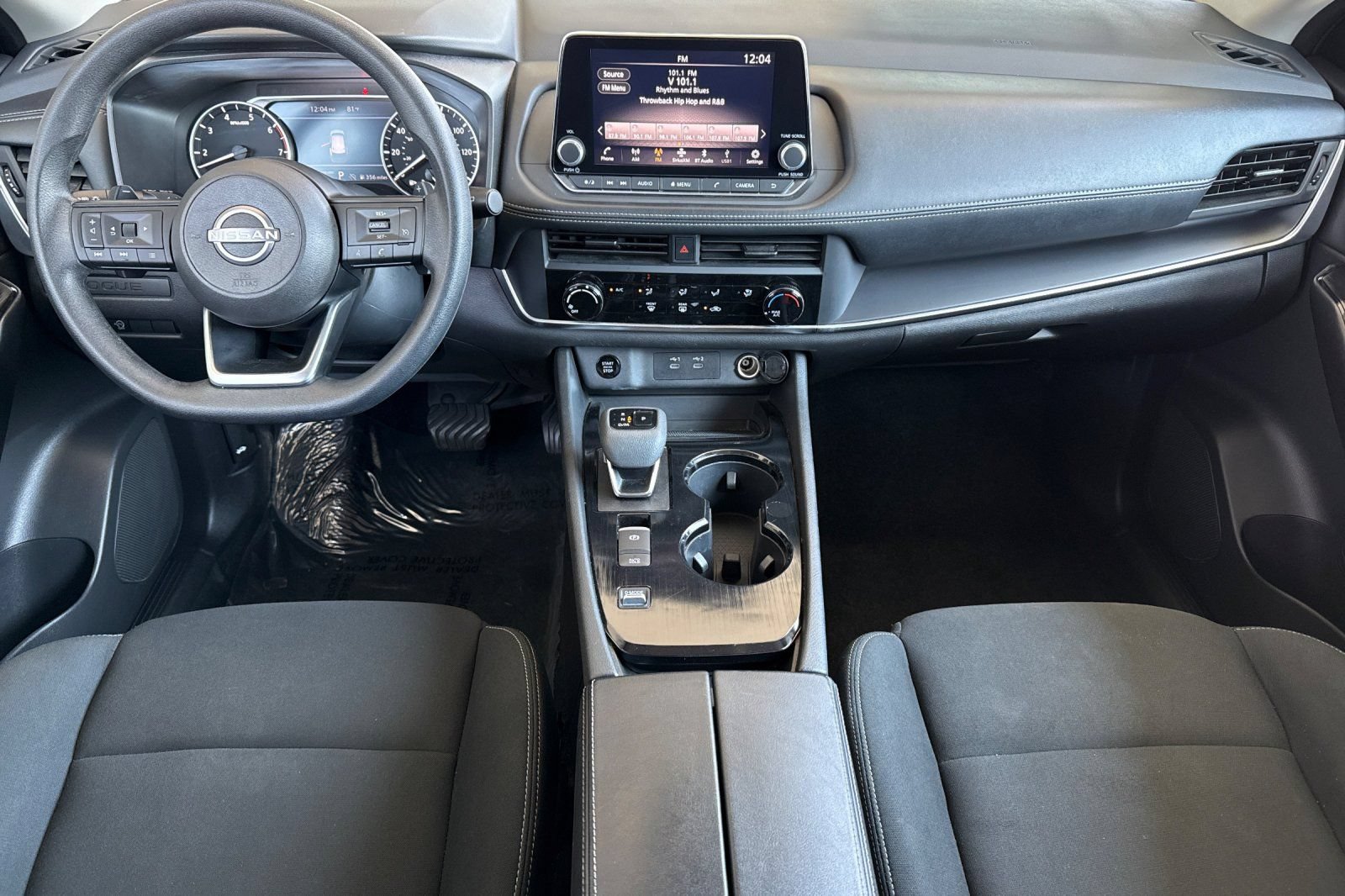 Used 2024 Nissan Rogue S FWD image 17