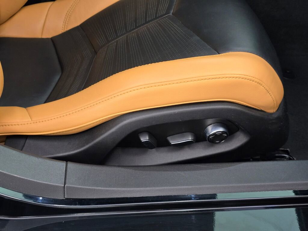 Used 2021 Chevrolet Corvette Stingray Preferred Conv w/ Z51 Performance Package RWD image 50