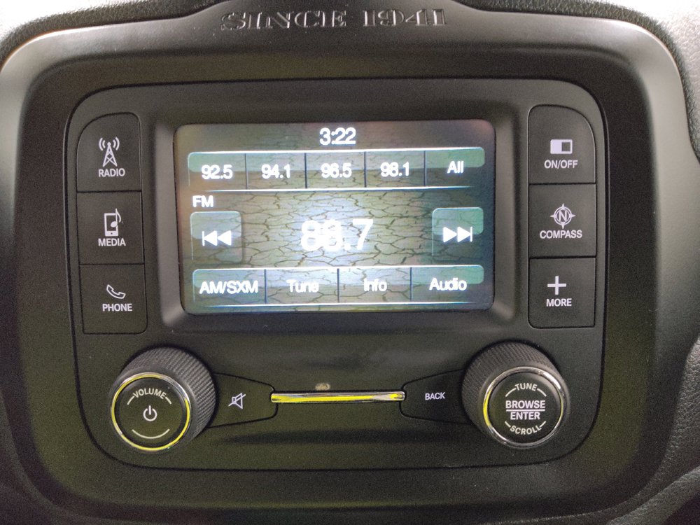 Used 2015 Jeep Renegade Limited AWD/4WD image 25