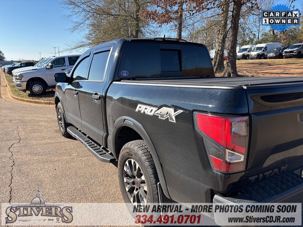 Used 2024 Nissan Titan PRO-4X w/ Pro-4x Convenience Package image 6
