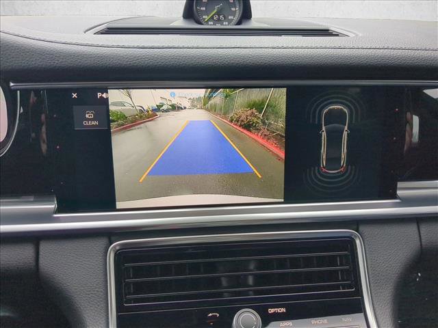 Used 2018 Porsche Panamera 4 image 16