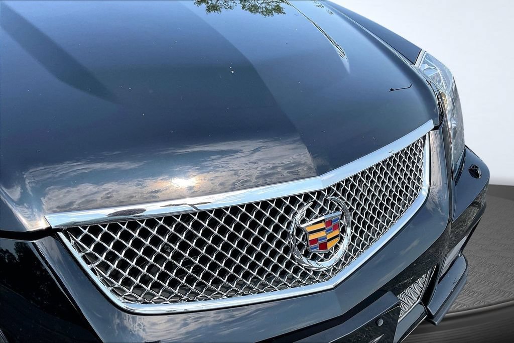 Used 2013 Cadillac CTS V w/ Wood Trim Package RWD image 33