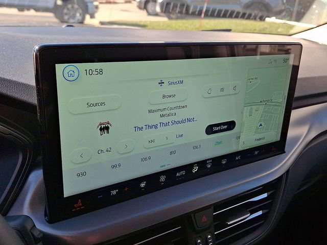 New 2026 Ford Escape SE FWD image 13