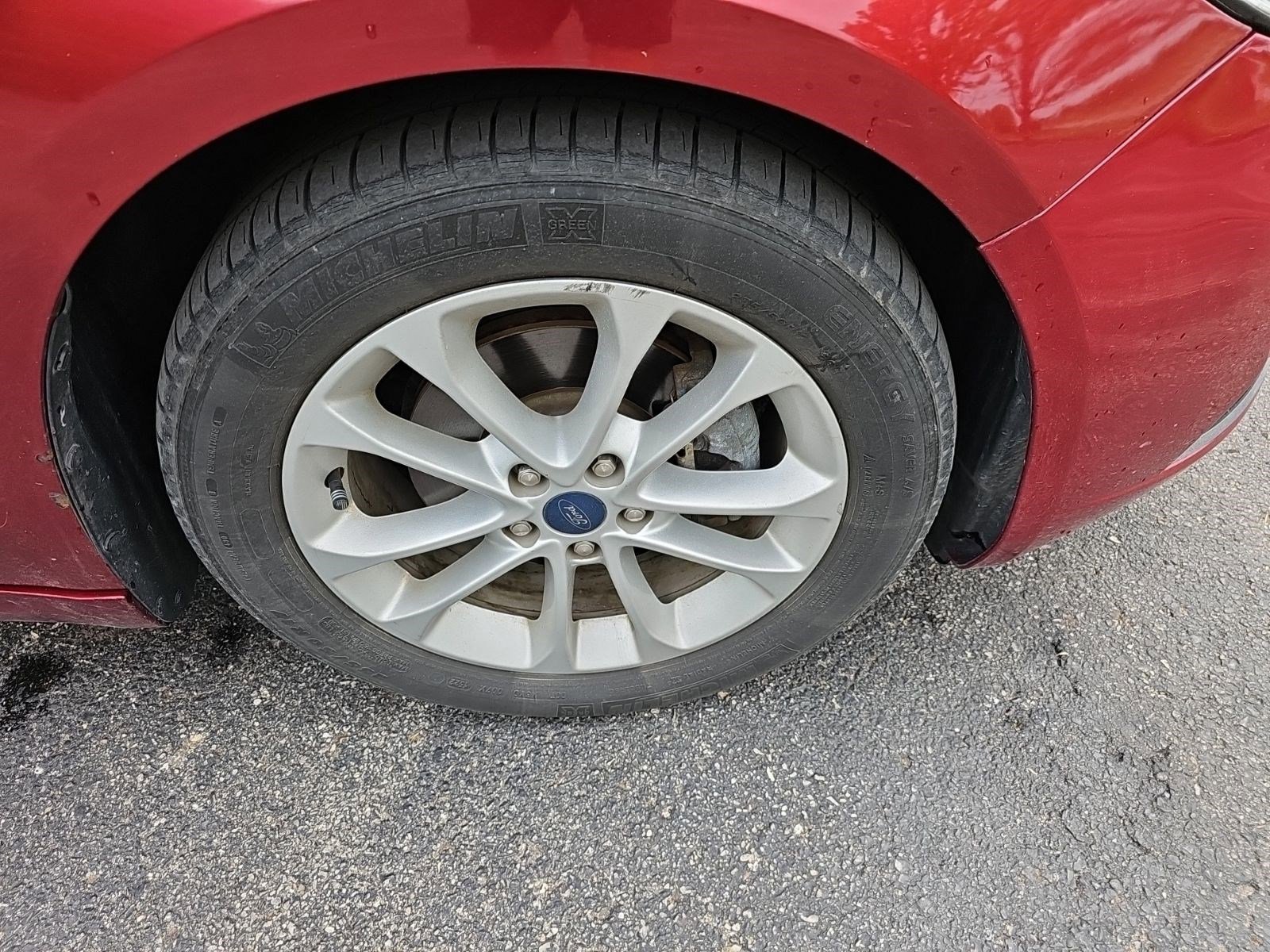 Used 2019 Ford Fusion SEL FWD image 10