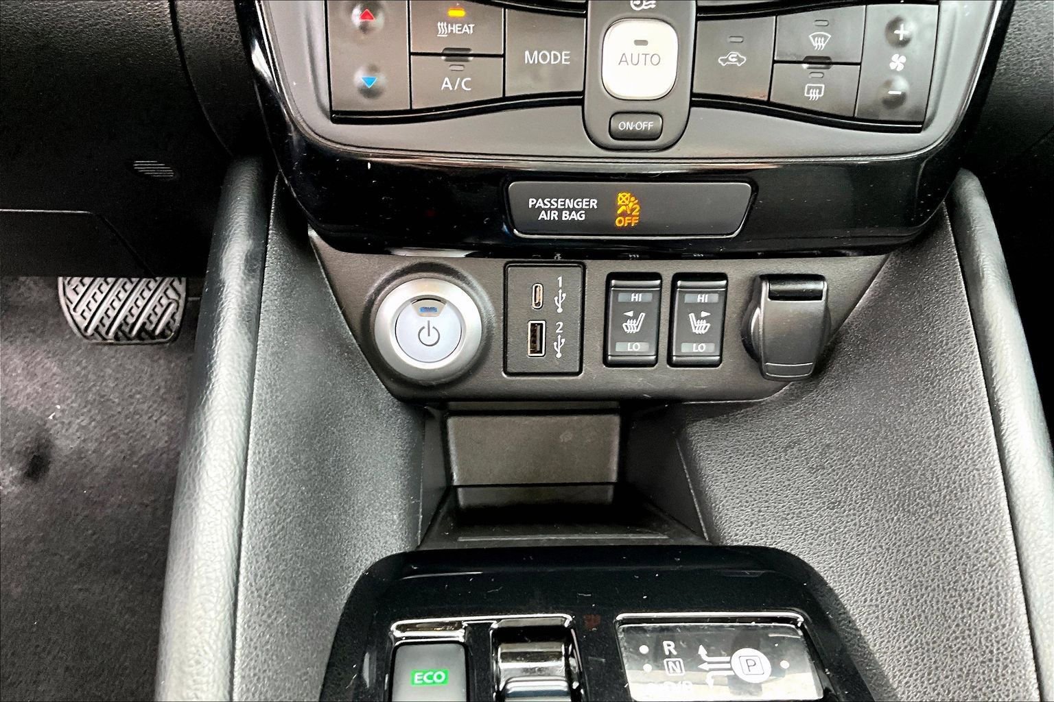 Used 2022 Nissan Leaf SV image 15