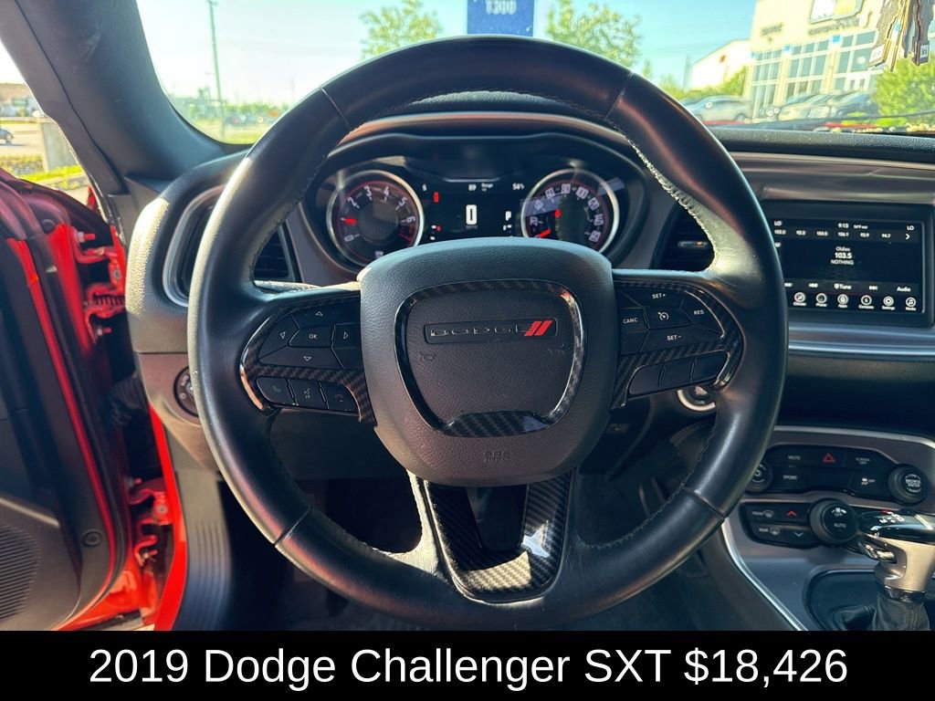 Used 2019 Dodge Challenger SXT RWD image 10