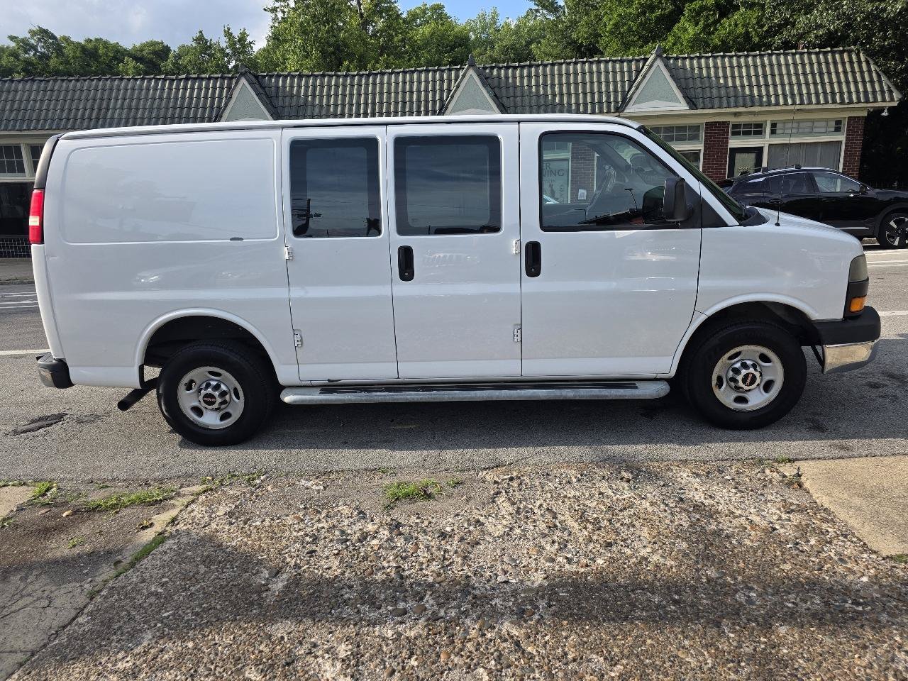 Used 2014 GMC Savana 2500 RWD image 6