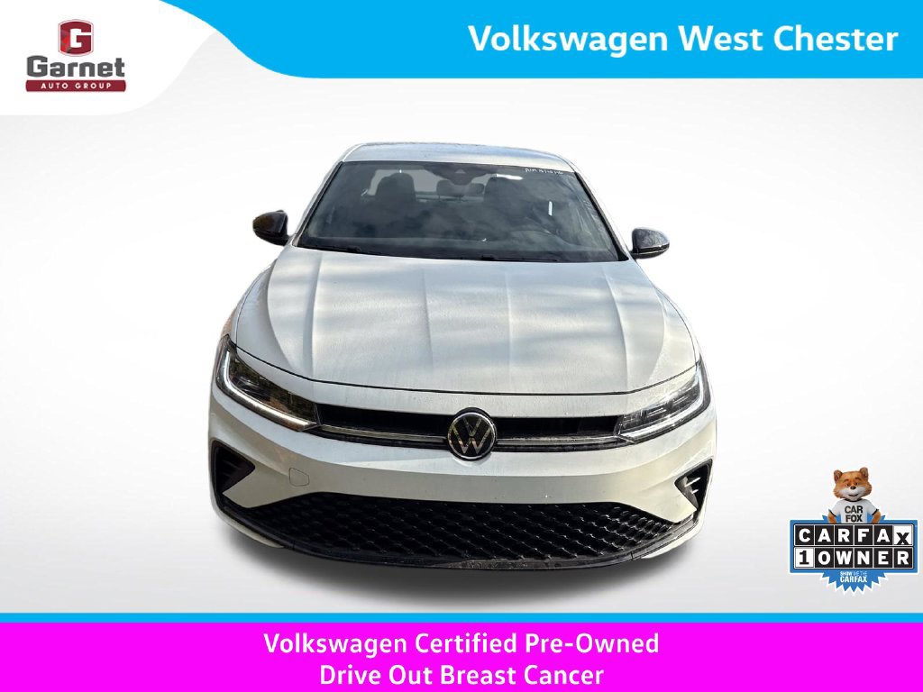 Used 2025 Volkswagen Jetta Sport FWD image 9
