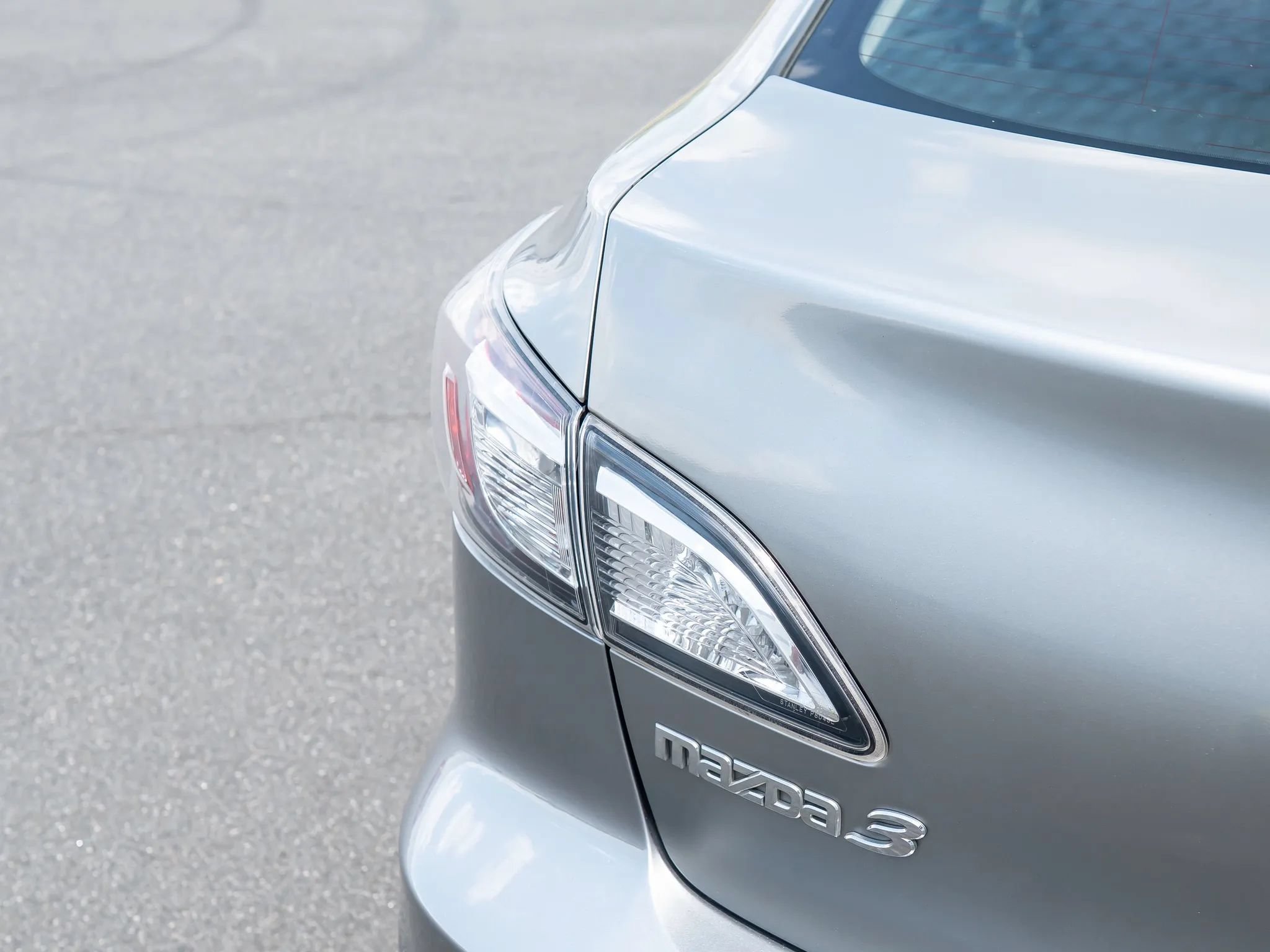 Used 2012 MAZDA MAZDA3 i Touring FWD image 13