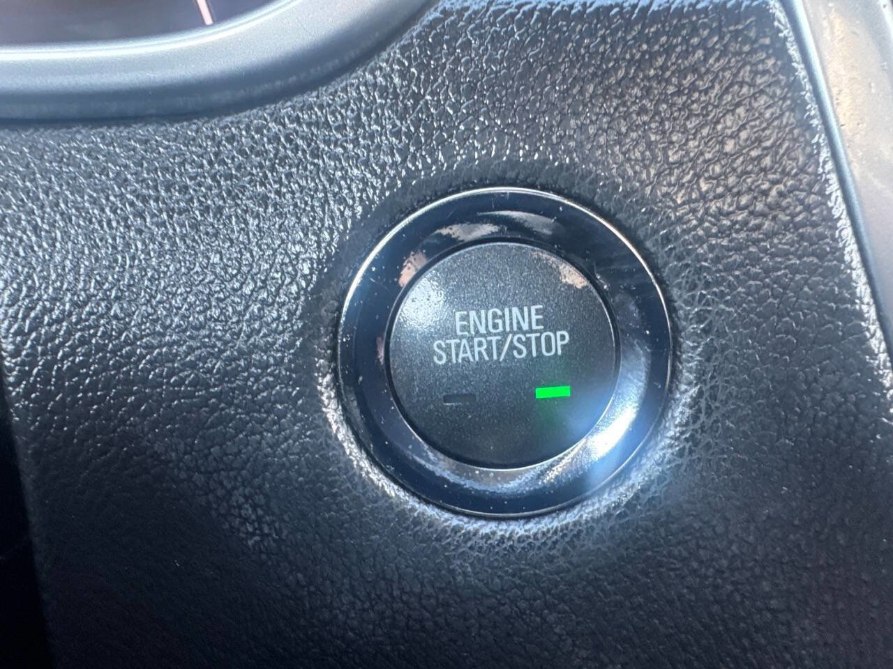 Used 2014 Cadillac SRX Luxury w/ Driver Awareness Package image 41