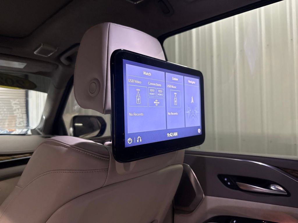 Used 2021 Cadillac Escalade Premium Luxury Platinum AWD/4WD image 17