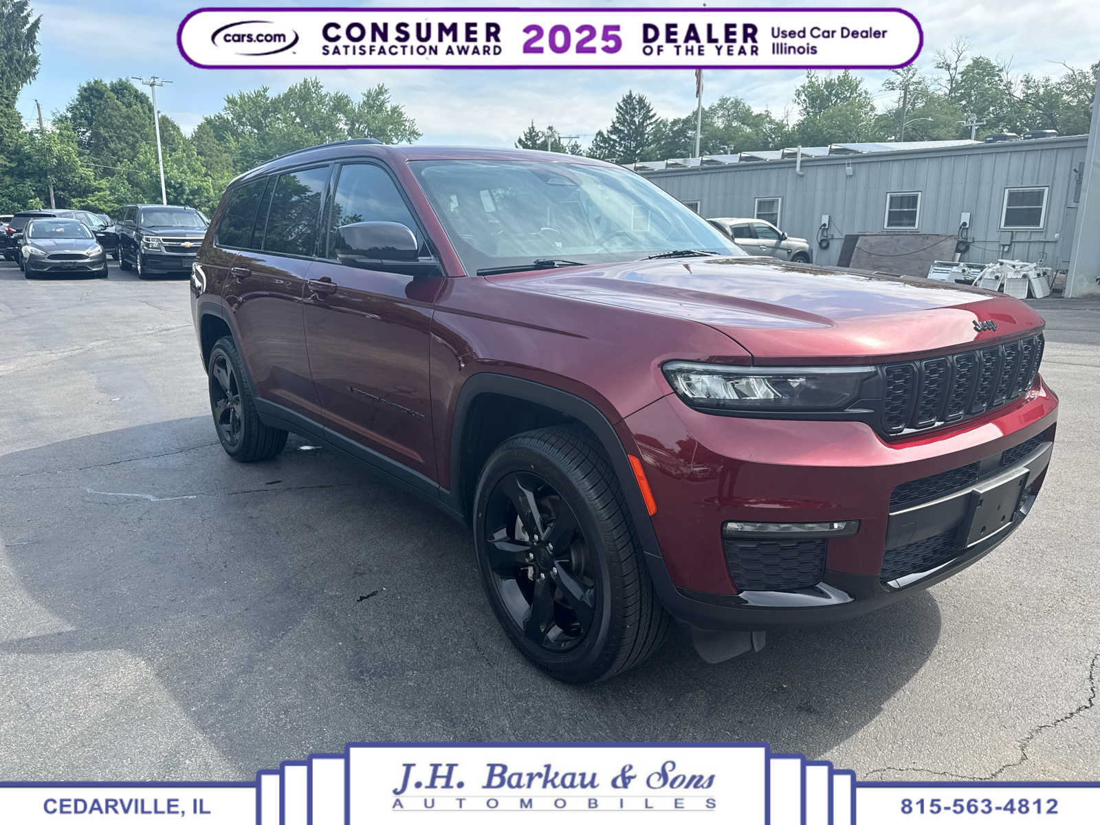 Used 2023 Jeep Grand Cherokee L Limited w/ Black Appearance Package AWD/4WD image 1