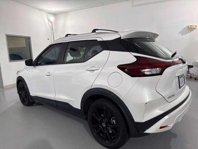 Used 2023 Nissan Kicks SV w/ Interior Electronics Package FWD image 5