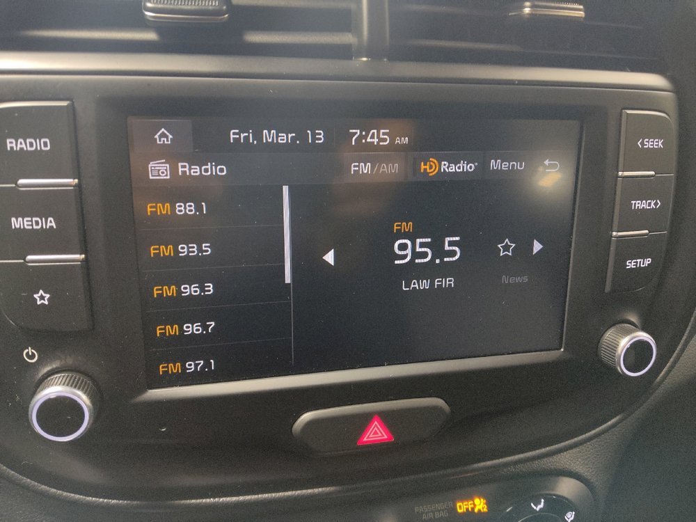 Used 2025 Kia Soul S image 25