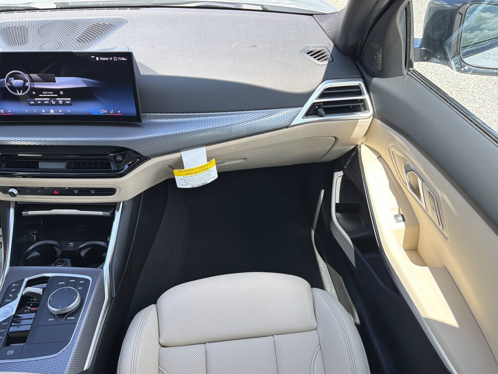 New 2026 BMW 330i Sedan w/ M Sport Package RWD image 17