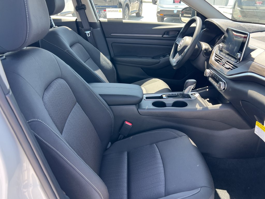 New 2026 Nissan Altima 2.5 SV FWD image 17