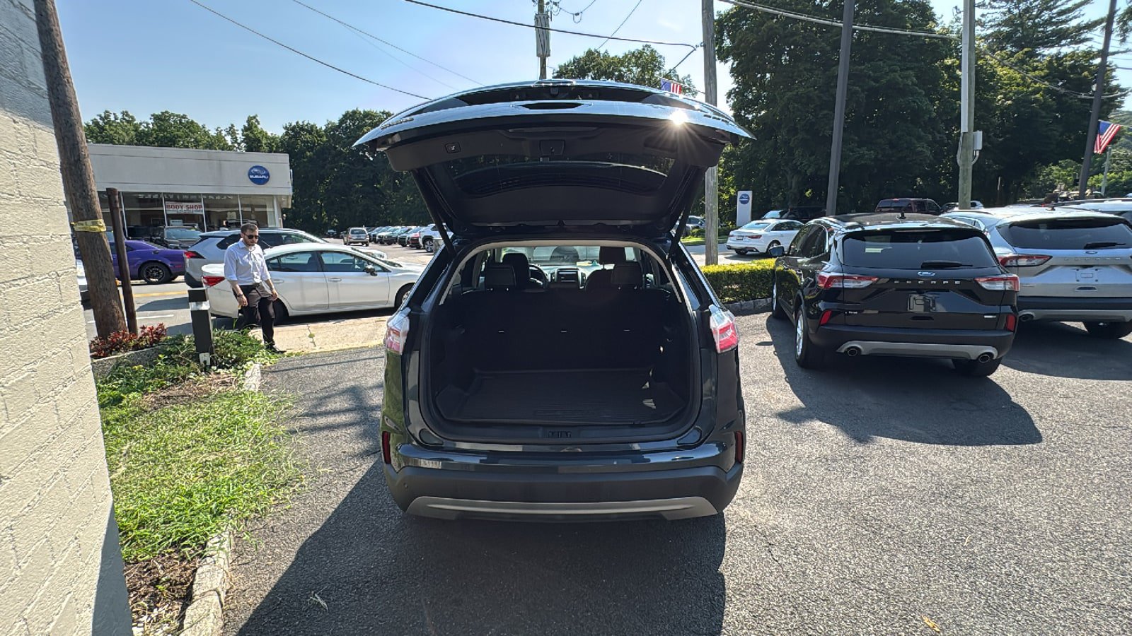 Used 2023 Ford Edge SEL w/ Convenience Package AWD/4WD image 9