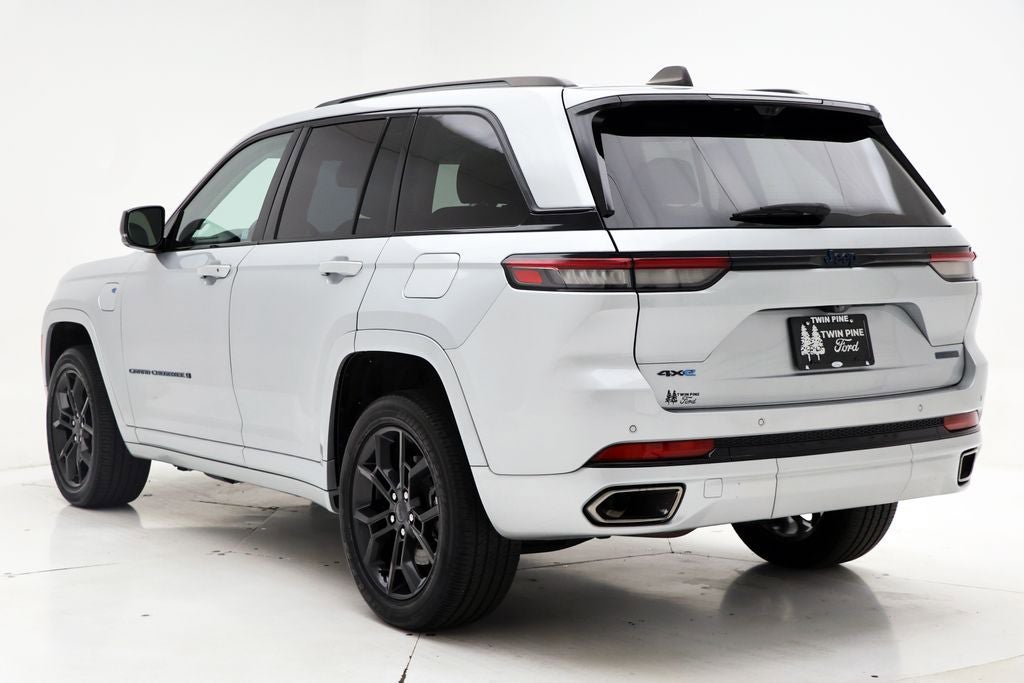 Used 2023 Jeep Grand Cherokee 30th Anniversary image 7