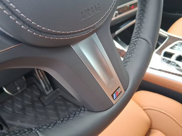 Used 2026 BMW X5 xDrive40i w/ M Sport Package AWD/4WD image 13