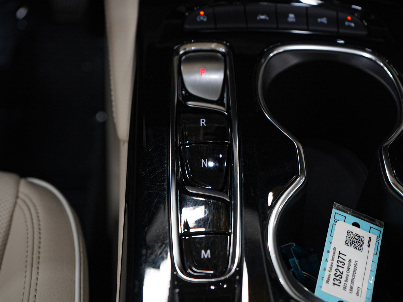 Used 2023 Buick Envision Avenir image 20