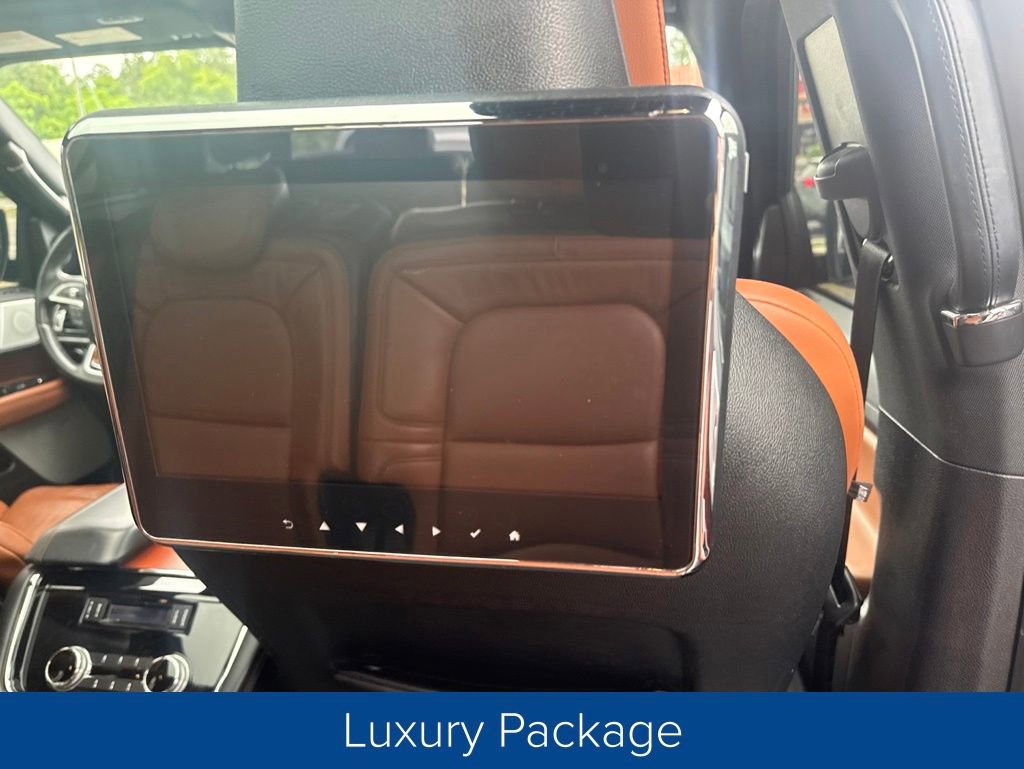 Used 2020 Lincoln Navigator Reserve w/ Luxury Package AWD/4WD image 24
