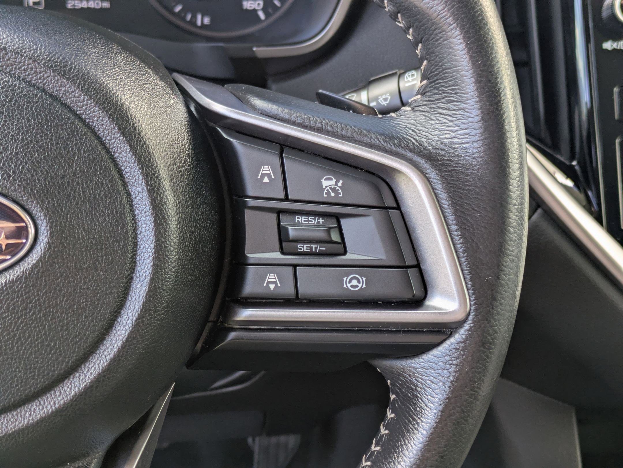 Used 2025 Subaru Ascent Premium AWD/4WD image 21